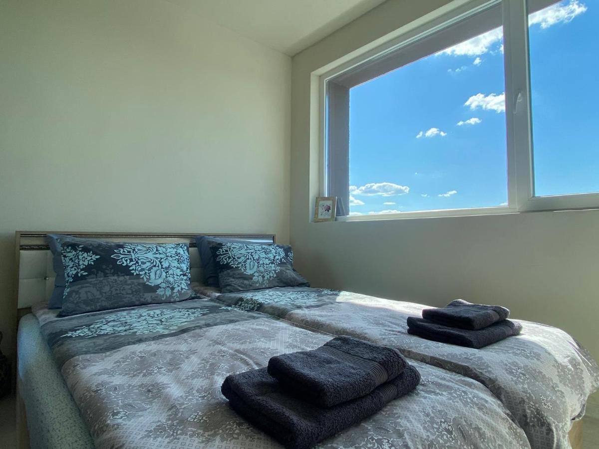 Brand New And Modern Apartment Directly Next To The Metro Station Σόφια Εξωτερικό φωτογραφία