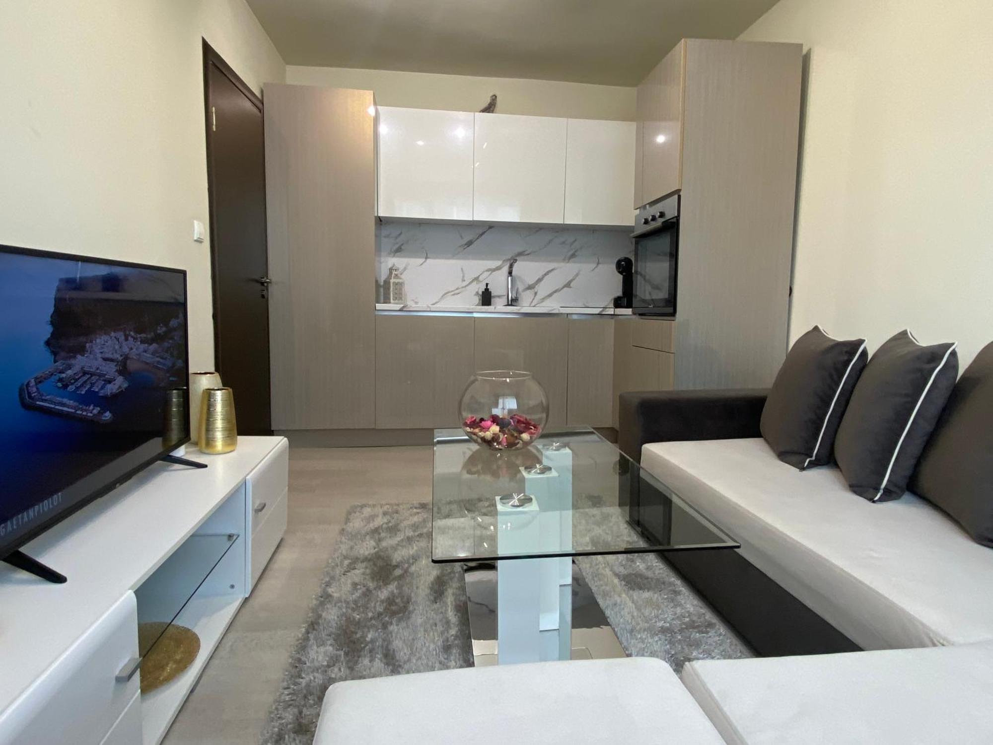 Brand New And Modern Apartment Directly Next To The Metro Station Σόφια Εξωτερικό φωτογραφία